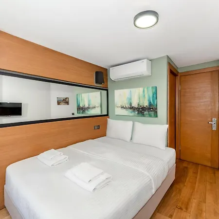 Xenia Taxim Hotel *
